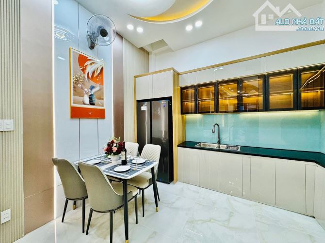 CHỈ CẦN 4 TỶ CÓ NGAY CĂN NHÀ NGUYỄN VĂN NGHI, GÒ VẤP/ 56,5M2/ SỔ RIÊNG CHÍNH CHỦ/ HẺM Ô TÔ - 6