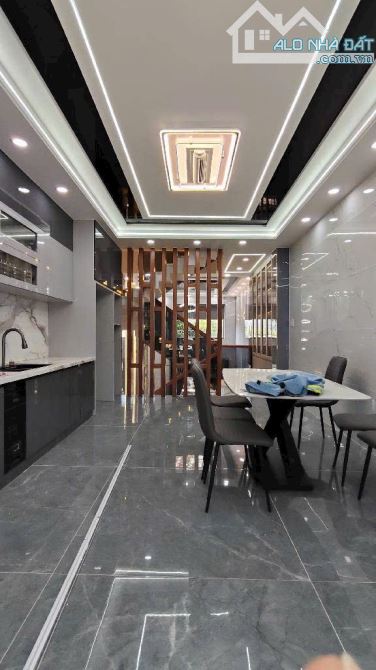 SIÊU PHẨM BÌNH TÂN KHU PHÂN LÔ HẺM 133 BÌNH THÀNH 60M2 5 TẦNG CHỈ NHỈNH 6 TỶ TL - 6