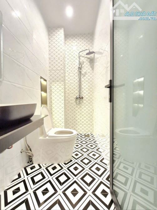 Bán nhà hẻm xe hơi Huỳnh Tấn Phát, Quận 7, Dt 4,37 x15m, 3 lầu. Giá 7,49 tỷ - 6