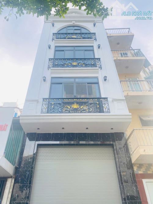 Bán nhà Tân Mai 45m2 x 5 tầng, thang máy, mới đẹp long lanh, ô tô ngủ trong nhà, giá 9,5 - 6