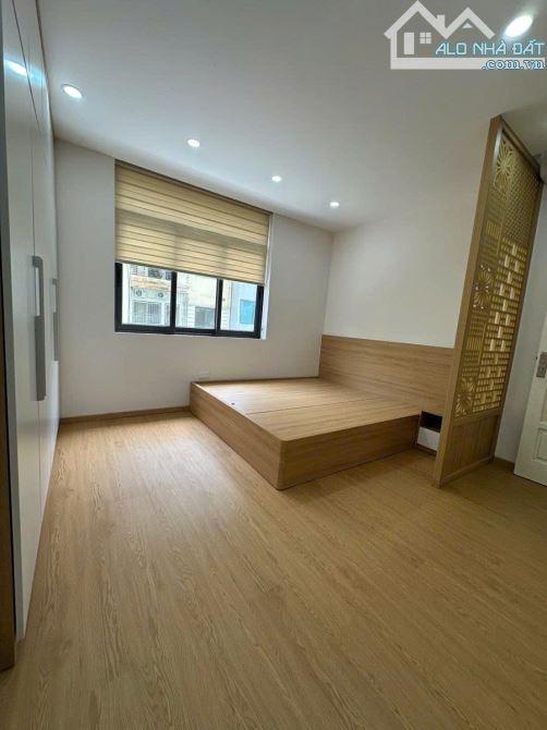 CHUNG CƯ MẶT PHỐ TRẦN QUÝ KIÊN - CẦU GIẤY - 2 NGỦ 2WC - DT SỔ 79M2 - 6.75 TỶ - 6