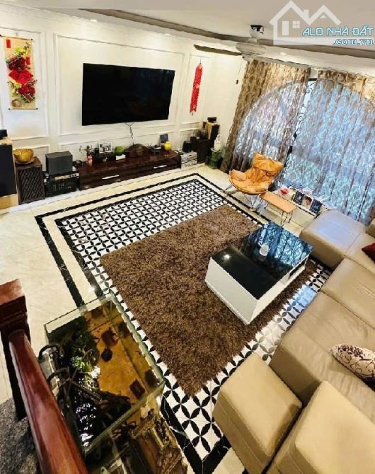 🔥NHỈNH 8 T.Ỷ CÓ NGAY NHÀ THẠCH BÀN – 6 TẦNG 43M² – FULL NỘI THẤT XỊN – 2 THOÁNG – HIẾ - 6