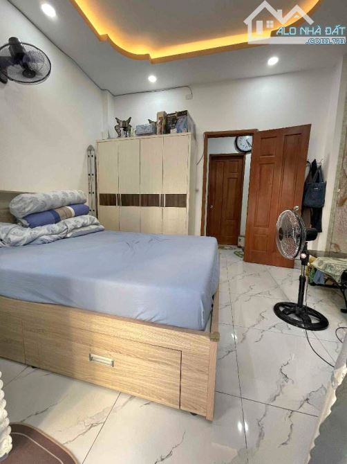 Bán nhà 2 tầng 32m² (4x8), Tỉnh Lộ 10, gần Chiến Lược, Tân Hòa Đông, chỉ hơn 3 tỷ - 6