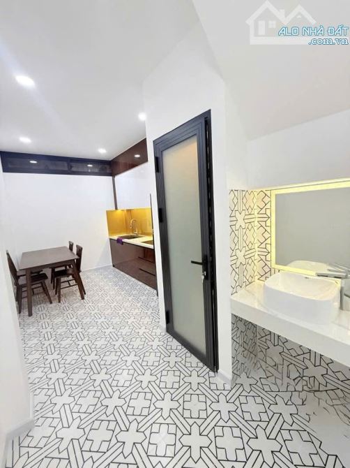 💥HIẾM - XE HƠI TỚI NHÀ - ĐẶNG VĂN NGỮ - PHÚ NHUẬN - GIÁ :7,3 TỈ - 3 TẦNG ĐÚC - 3 PN - 4WC - 6