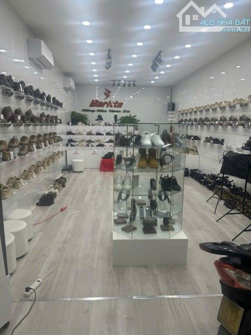 NHÀ MẶT TIỀN ĐƯỜNG THÔNG SỐ VÀNG 4,5M x 37M VỪA Ở VỪA KINH DOANH THOẢI MÁI - KHU VIP ÂU CƠ - 6