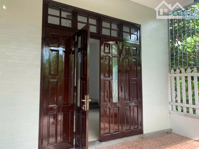 Nhà 2 tầng mặt tiền xóm 2 ngọc anh - pHú Thượng 90m2 giá chỉ 3.1x tỷ - 6