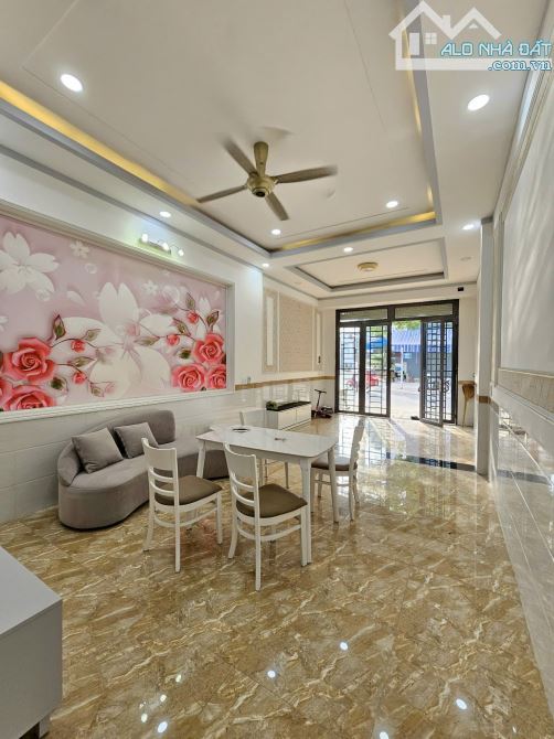 Bán nhà 1T2L 4x16m hoàn công, đường D4 KDC Phú Gia Huy p.Bình Chuẩn, đang thuê 8tr/th - 6