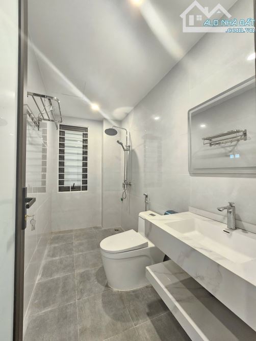 Nhà mới 75m*4tầng*4ngủ*hơn 8tỷ. Giá rẻ nhất Long Biên, hàng xóm kđt vin nhiều tiện ích. - 6