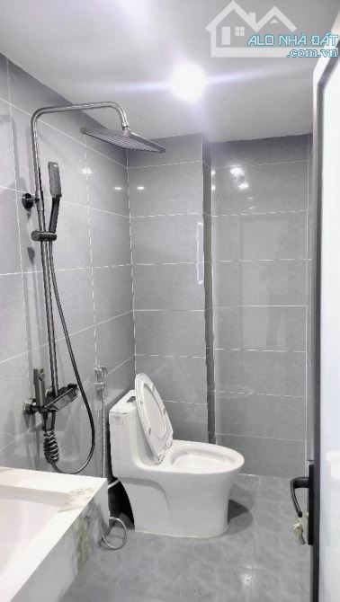 Bán nhà đẹp Ngã Tư Vọng! 35m2 x 5 tầng chỉ 8..tỷ - Dân xây, ngõ thoáng, rất gần phố - 6