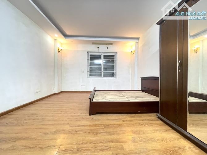 BÁN NHÀ VÕ CHÍ CÔNG  31M2 XÂY 5 TẦNG GIÁ 9.5 TỶ HÀNG XÓM TÂY HỒ - 6