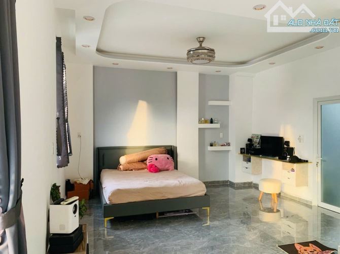 [TAM PHÚ] BÁN NHÀ 4 TẦNG NHƯ BIỆT THỰ, NGANG KHỦNG 8M, HXH – 8M × 10M – 80M² - 6