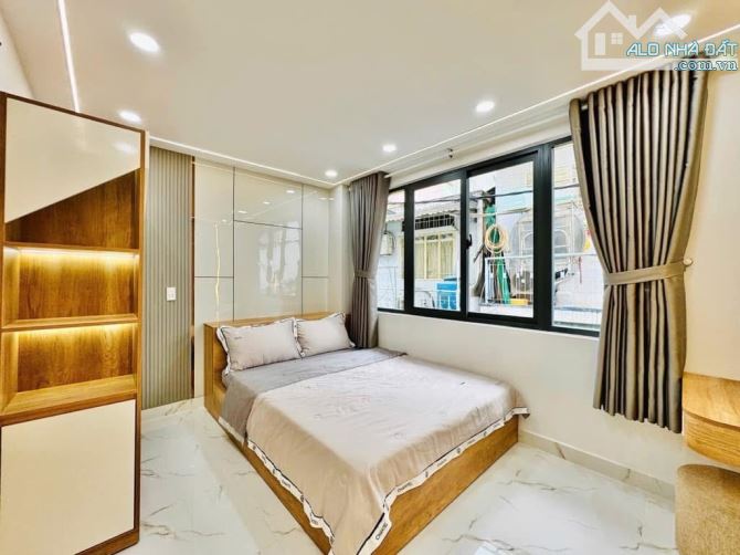NHÀ MỚI ĐẸP - CÁCH MẶT TIỀN 15M - P.15-PHÚ NHUẬN-GIÁ TỐT 4,7 tỷ - 6