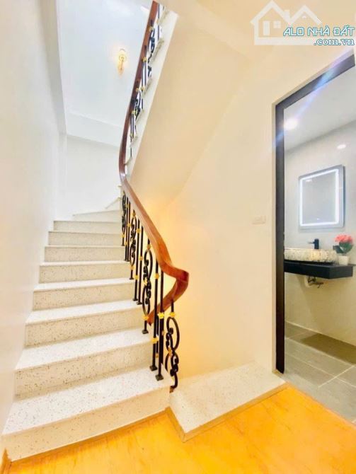 Cần bán gấp nhà phố Tôn Đức Thắng 31m  4 tầng 3.5mt  7.2 tỷ Đống Đa - 6