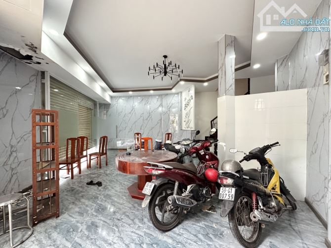Bán nhà mặt tiền bình thạnh- 54m2 - 4 tầng - 6,5 tỷ - 6