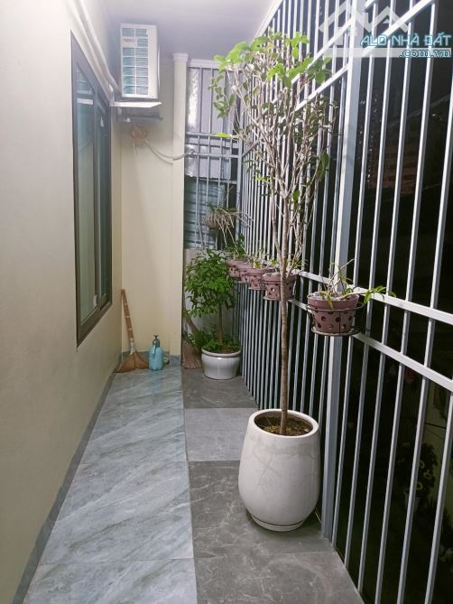 Bán nhà siêu to khổng lồ trong phố Khuất Duy tiến, 90m, 4 ngủ, 7 chỗ vào nhà, giá nhỉ 7Tỷ - 6