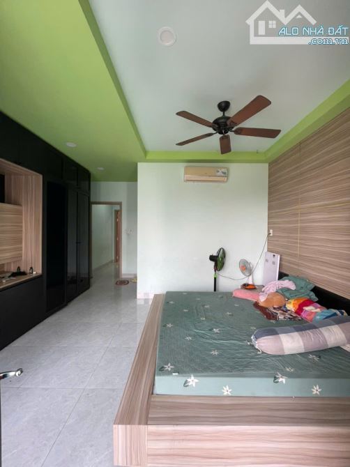Bán Nhà Đẹp 3 Tầng – Gần Cụm Đại Học – Hẻm Xe Hơi 9m – 5.3 Tỷ - 6