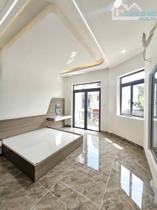 Bán nhà 2 mặt tiền, KDC gần Aeon Mall, p.Thuận Giao Tp.Thuận An chỉ 7,9 tỷ TL M6077 - 6