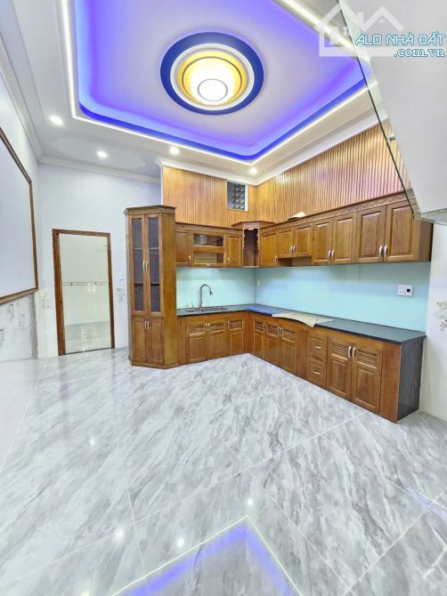 Bán nhà 1 trệt 2 lầu KDC gần đường ĐT743B chỉ 100m p.Tân Đông Hiệp Dĩ An chỉ 5ty5 TL M6973 - 6