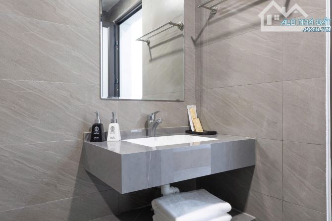 Bán Khách sạn 8 Tầng 80m² Thang Máy, khu phân lô Doãn Kế Thiện, Cầu Giấy - Chỉ 42.5 Tỷ - 7