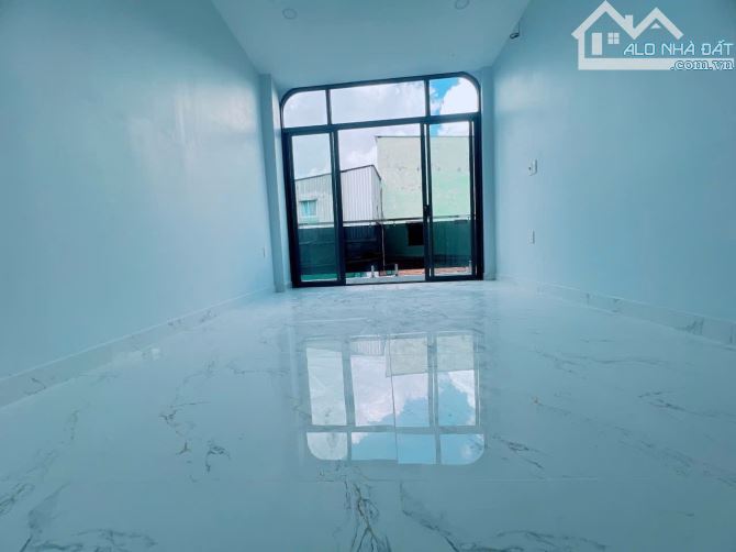 CÁCH MẶT TIỀN HOÀNG DIỆU - VĨNH KHÁNH 30m - NHÀ 3 TẦNG KHU DÂN CƯ HIỆN HỮU KHÔNG QH - 7