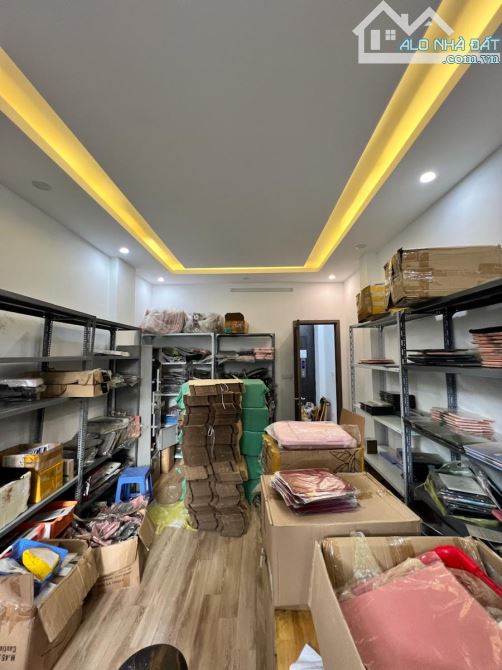 NGUYỄN NGỌC NẠI - MẶT PHỐ VỈA HÈ SIÊU RỘNG - 6 TẦNG THANG MÁY - VỪA Ở VỪA KINH DOANH -  DÒ - 7