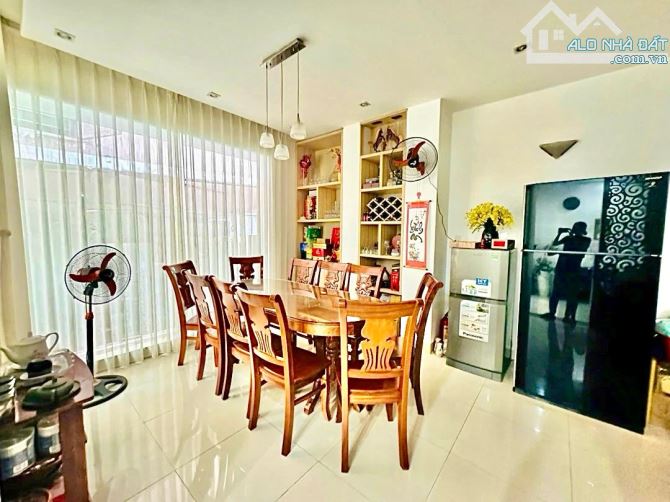 💥BÁN NHÀ 4 TẦNG  MT TRẦN PHÚ - VỊ TRÍ TRUNG TÂM CỰC HIẾM - DT 110M2 NGANG 12M- GARAR OTO - 7