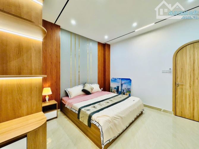 NHÀ XÂY MỚI - VỊ TRÍ ĐẸP TẠI HUỲNH MẪN ĐẠT, QUẬN 5 - GIẢM SÂU CÒN 6,52 TỶ, SỔ HOÀN CÔNG ĐỦ - 7