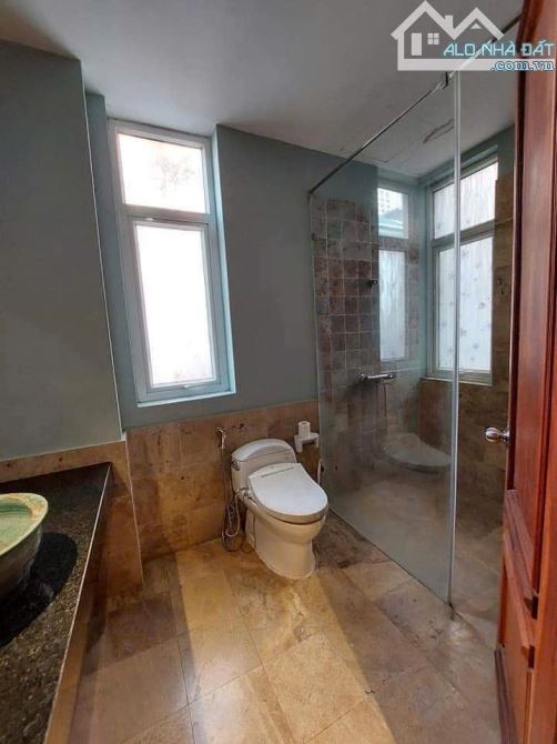 Tôi bán nhà Văn Quán Hà Đông nội thất xịn 4 tầng 70m gara oto, mặt đường kinh doanh 17tỷ5 - 7