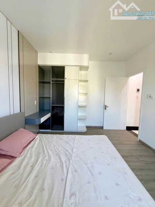 NHÀ ĐẸP 4 TẦNG - ngang 8m sau lưng MT Dũng Sĩ Thanh Khê chỉ 3.x - 7