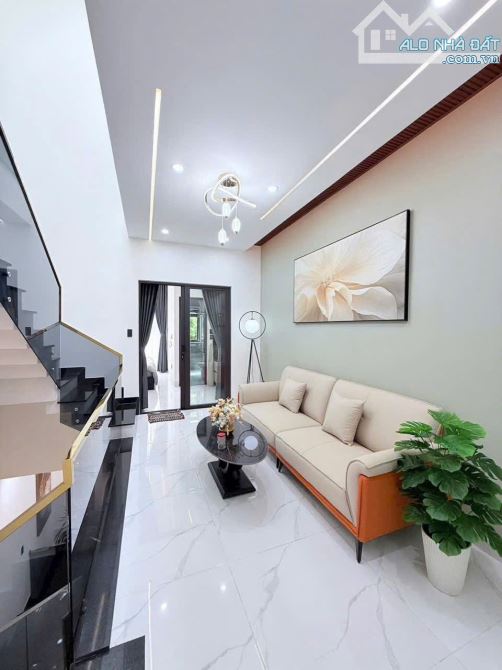 BÁN NHÀ 3 TẦNG ĐẸP MẶT TIỀN TRẦN XUÂN LÊ - GIÁ RẺ NHẤT KHU VỰC - 7