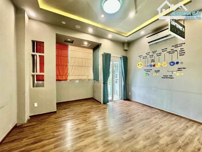 GIÁ HỜI NGAY ĐƯỜNG NGUYỄN THÁI BÌNH, QUẬN 1. ĐANG THUÊ 45TR/TH - GIÁ 6TỶ920/63M2(4,3x15M) - 7