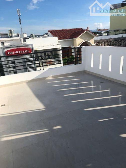 BÁN NHÀ 3 TẦNG ĐƯỜNG CỬU LONG , CHIỀU NGANG 4,2m , GIÁ 15 TỶ 800 TRIỆU - 7