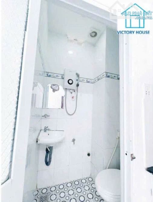CHO THUÊ PHÒNG TRỌ QUẬN 1 ĐƯỜNG CỐNG QUỲNH GẦN BÙI VIỆN - 7