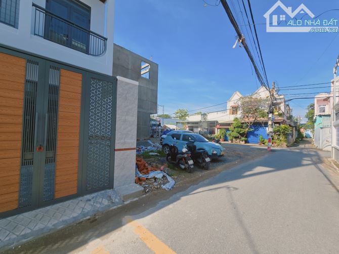 SIÊU PHẨM 4 Tầng Đường số 4 LONG TRƯỜNG Q9 DT: 68m2 Giá 6 Tỷ 500 - 7