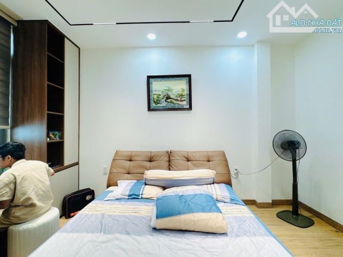 Bán rẻ nhà xinh 4 x 15m 1 trệt 2 lầu Huyền Quang Quận 1 TP.HCM - 7