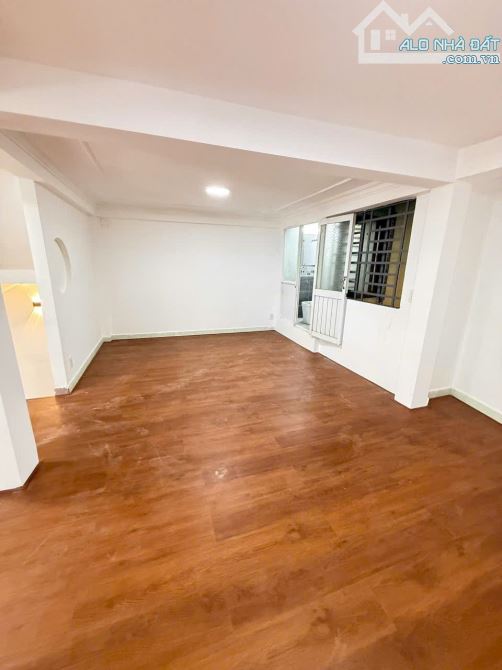 📍 Khu V.I.P gần sân bay -  Hẻm 8m Bạch Đằng - 6.7m x 15m - 4 tầng mới keng - 13.8 tỷ TL - 7