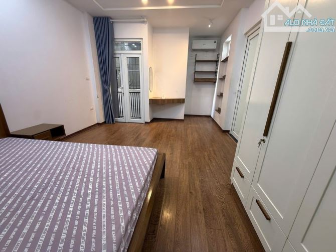 Bán nhà Trần Duy Hưng, Đẹp, Ở Ngay, DT 35m2 x 5 Tầng, MT 4,5m, Giá nhỉnh 9 tỷ - 7
