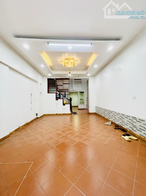 ĐÓN SÓNG VÀNH ĐAI 2.5 ,NHÀ PHÂN LÔ ĐỊNH CÔNG, 54m.5T.Mt 4,3m. GIÁ CHỈ HƠN 300TR/M - 7