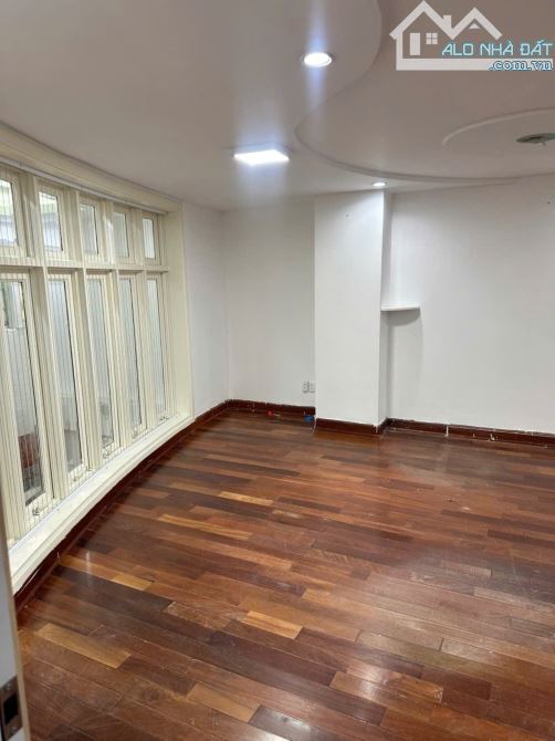 BÁN NHÀ KHU BIỆT THỰ 3E PHỔ QUANG 7,5X16 KHU COMPOUND CÓ CÔNG VIÊN TRƯỚC NHÀ CHỈ 42,5TỶ - 7