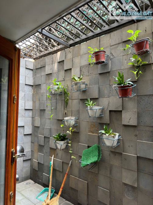 Hiếm ! Bán Nhà Bình Thạnh hẻm xe hơi 1sẹc , (4x15m) , KC 4 Tầng Thoáng Mát , 5 Phòng Ngủ - 7