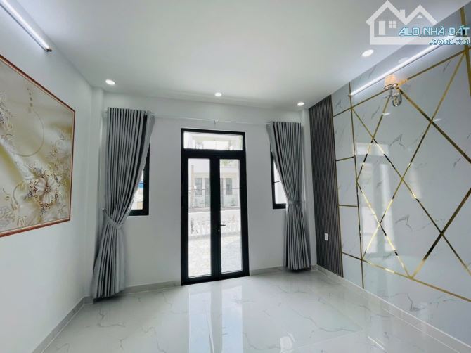 Cg♦️NHÀ 3 TẦNG , SHR , HẺM THÔNG 5M, 1/ ĐƯỜNG LÊ THỊ RIÊNG. P, Thới An,q12. Giá 6ty250 - 7