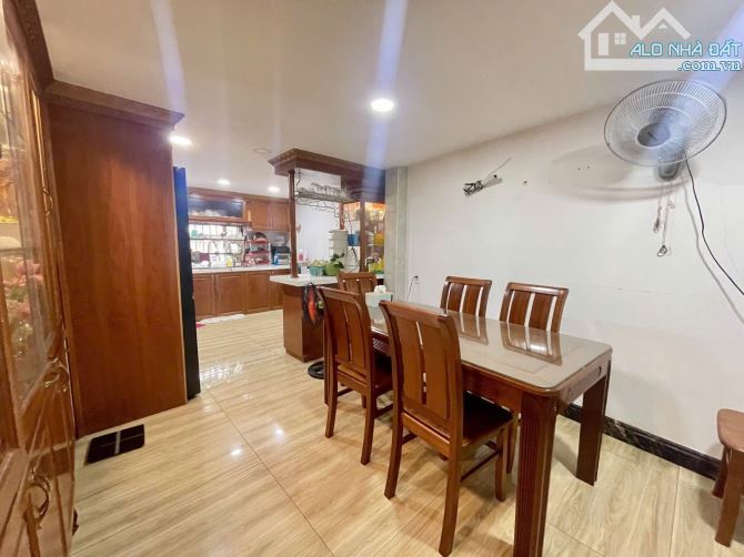 Bán Biệt Thự Góc 2 Mặt Thoáng đường số 11-Aeon Tân Phú, 100m2 ( 7.5 x 14 ) 4 TẦNG 4 PN 4WC - 7