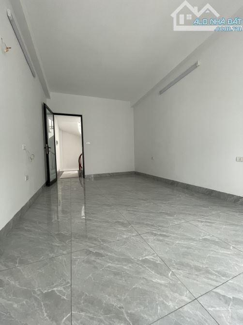 Bán nhà phố Nam Dư phường Vĩnh Hưng, Dt 35m2, 5t, mt 3.5m, ô tô tránh. - 7