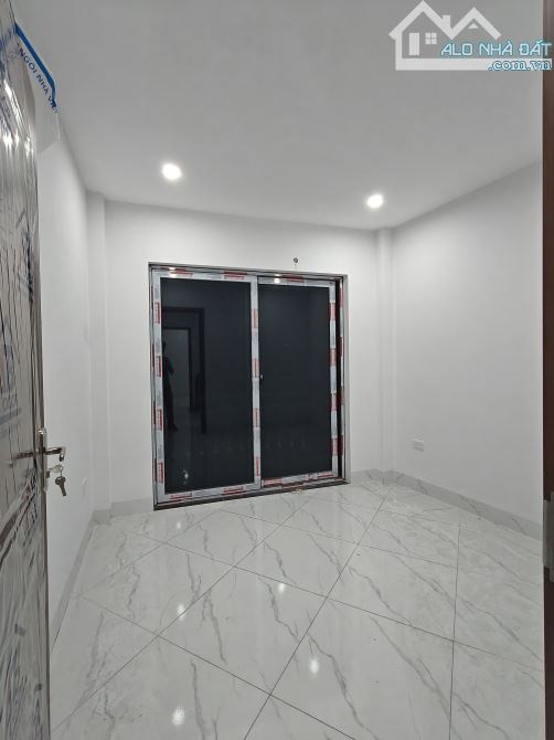 HIẾM - 4,8 TỶ - DT 35m2 -  4 TẦNG - GẦN Ô TÔ, ĐH THÀNH ĐÔ, VÀNH ĐAI 3.5 - 7