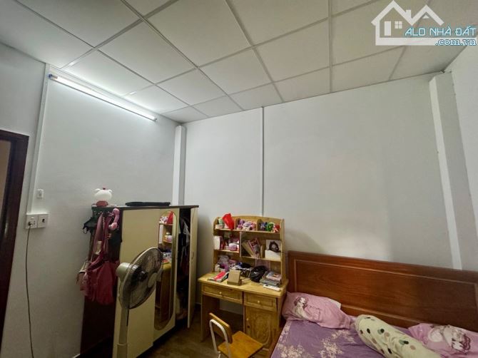 Biệt thự sân vườn 700m2- HXT đường Thới An 16 Quận 12- Ngang khủng 23m dài 41m- Chỉ 7 đồng - 7
