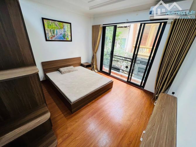 BÁN NHÀ MẶT NGÕ ĐƯỜNG CẦU GIẤY 90m2 - 6T THANG MÁY - 31.8 TỶ - KINH DOANH THÔNG Ô TÔ - 7