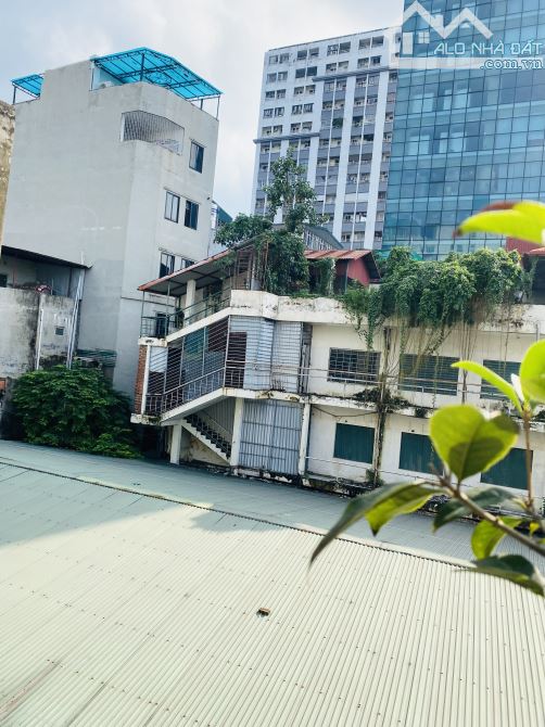 BÁN NHÀ 30m2, 4 tầng phố Nguyễn Lương Bằng - Ngõ rộng, cách MP 50m - 8