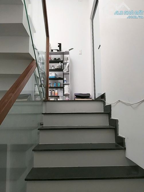 CỰC HÓT NHÀ 3 TẦNG MẶT TIỀN NGUYỄN CAO_VỊ TRÍ VÍP_DT 75M2_NGANG 5M_NHỈNH 6 TỶ - 8