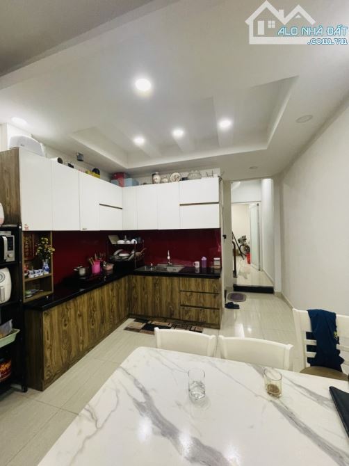 🌿 NHÀ ĐẸP Ở LIỀN – CMT8 P5 TÂN BÌNH (Phường Tân Bình) – XE HƠI NGỦ TRONG NHÀ – 3 TẦNG - 8