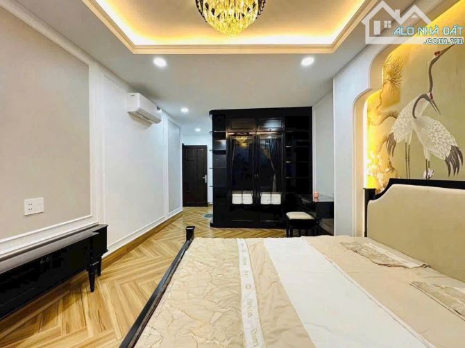 CẦN TIỀN MỞ XƯỞNG BÁN NHÀ LÊ VĂN MIẾN- QUẬN 2. GIÁ 7,11 TỶ/ 82M2- GẦN ĐH QUỐC TẾ SÀI GÒN - 8